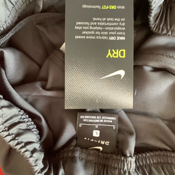 Nike Dri-Fit men’s jogging pants - Picture 6 of 9